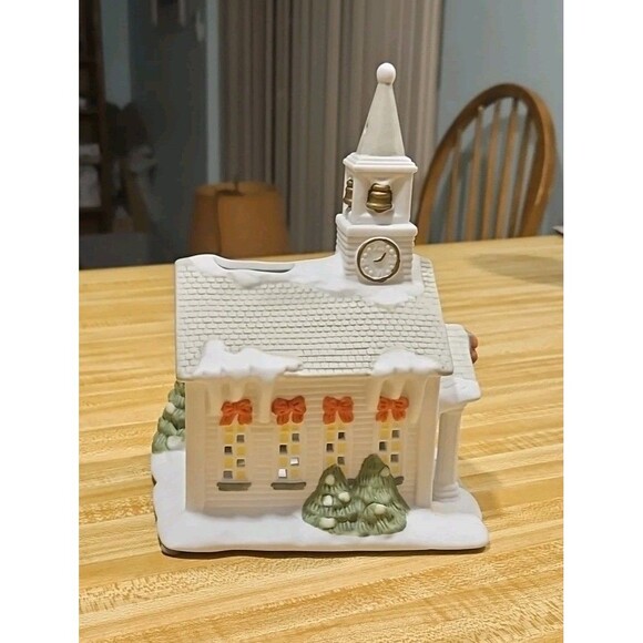 Partylite Tea Light Candle Holder Retired P0428 Christmas Church 9"Hx5"x6.5" - Picture 2 of 8